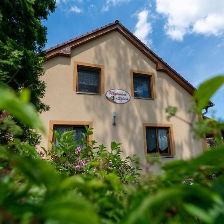 Penzion U Sýkorů Třeboň Exterior foto