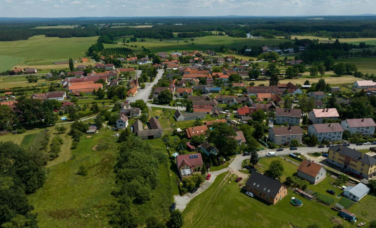 Penzion U Sýkorů Třeboň Exterior foto